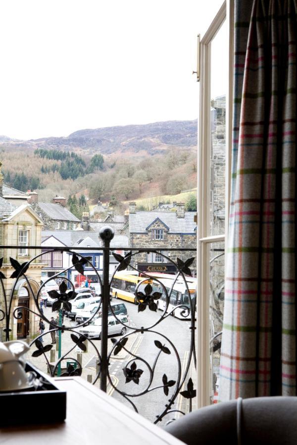 Royal Ship Hotel Dolgellau Buitenkant foto