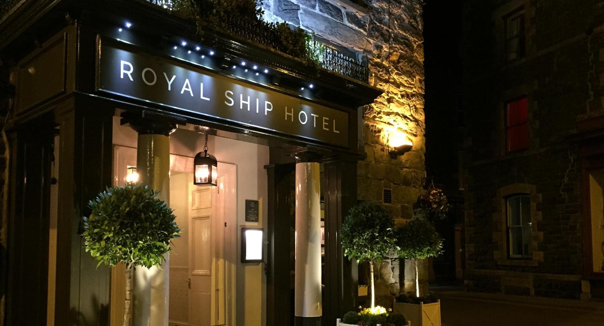Royal Ship Hotel Dolgellau Buitenkant foto